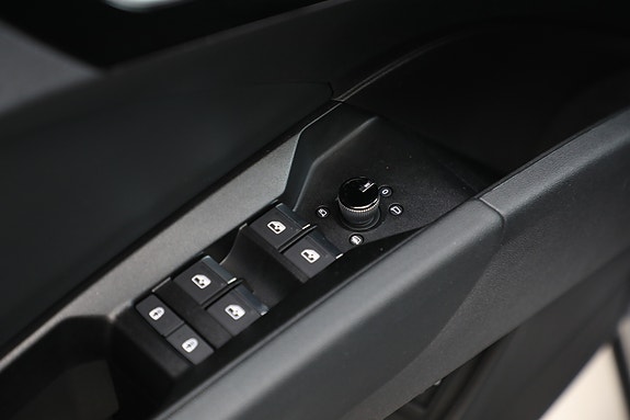 Audi Q4 e-tron 27 of 30