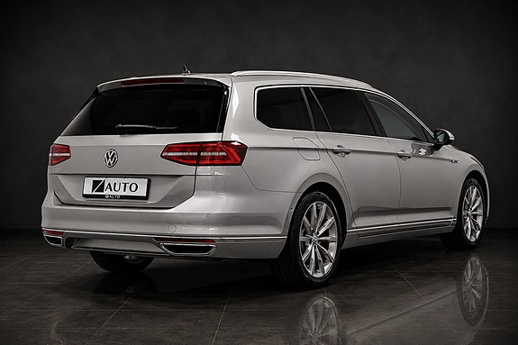 Volkswagen Passat 5 of 29