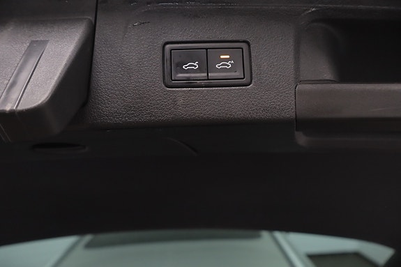 Volkswagen Passat 28 of 29