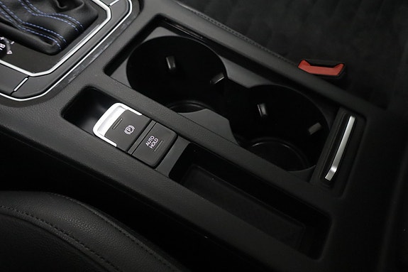 Volkswagen Passat 24 of 29