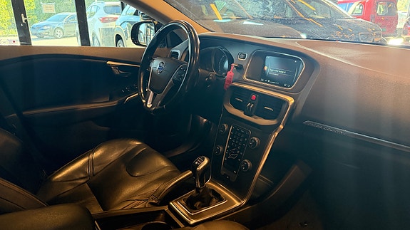 Volvo V40 Cross Country 16 of 26