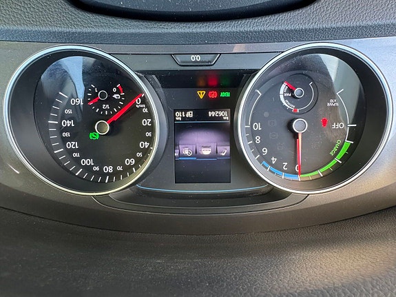 Volkswagen e-Golf VII 21 of 30