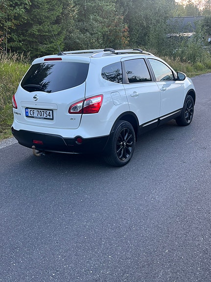 Nissan Qashqai+2 10 of 17