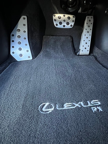 Lexus RX450h 22 of 30
