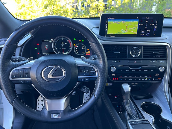 Lexus RX450h 28 of 30