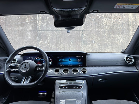 Mercedes-Benz E300 de 25 of 30