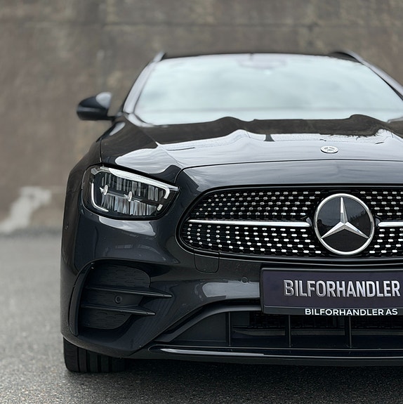 Mercedes-Benz E300 de 6 of 30