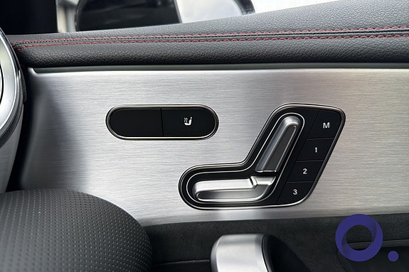 Mercedes-Benz CLA45 19 of 26