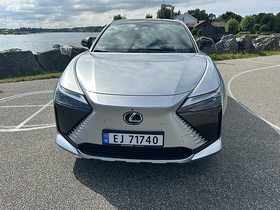 Lexus RZ450e 20 of 24