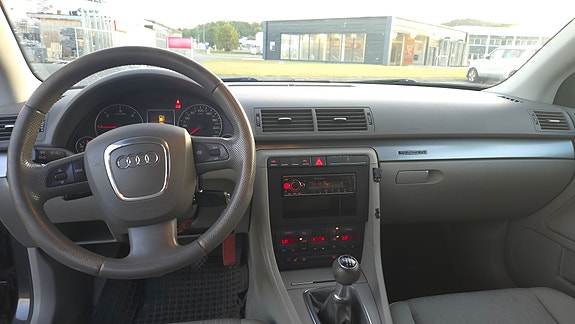 Audi A4 5 of 8