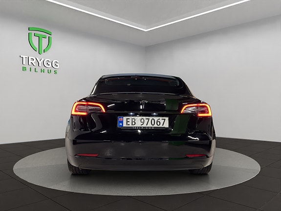 Tesla Model 3 4 of 12