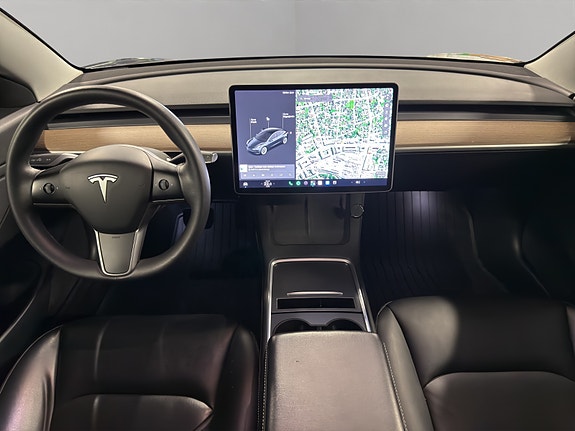 Tesla Model 3 11 of 12