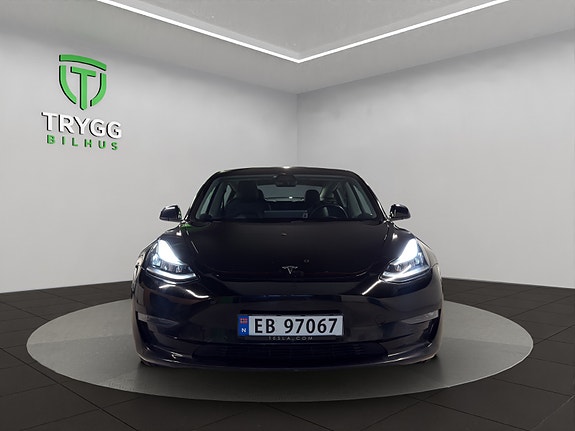 Tesla Model 3 8 of 12