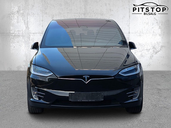 Tesla Model X 8 of 26
