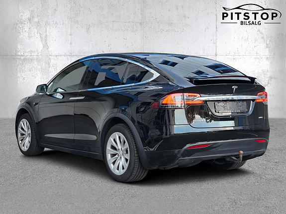 Tesla Model X 4 of 26