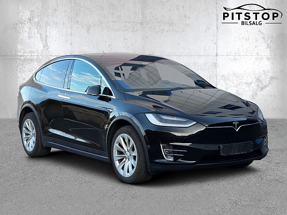 Tesla Model X 6 of 26
