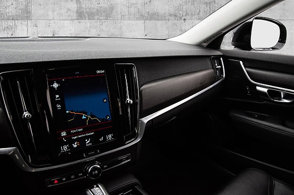 Volvo V90 Cross Country 19 of 30