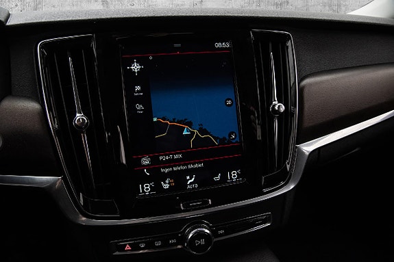 Volvo V90 Cross Country 17 of 30