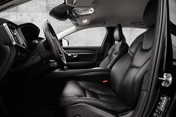 Volvo V90 Cross Country 24 of 30