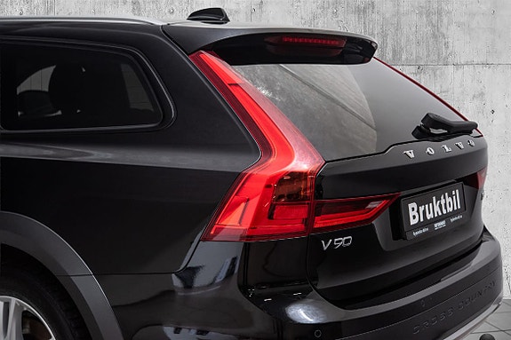 Volvo V90 Cross Country 6 of 30