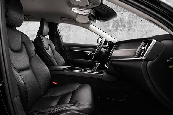 Volvo V90 Cross Country 30 of 30