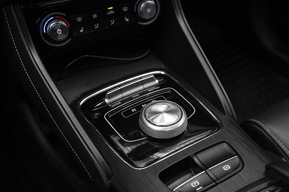 MG ZS EV 13 of 26