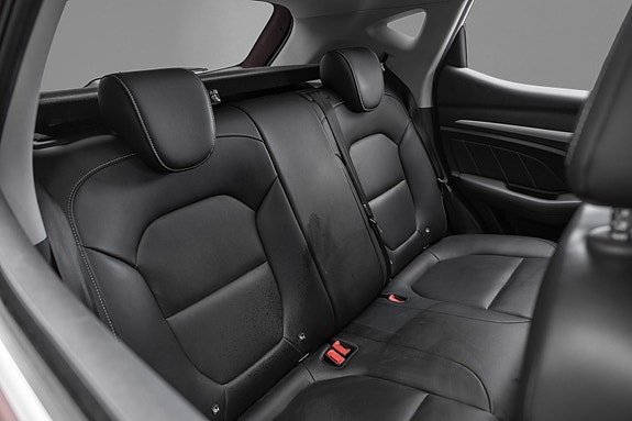 MG ZS EV 24 of 26