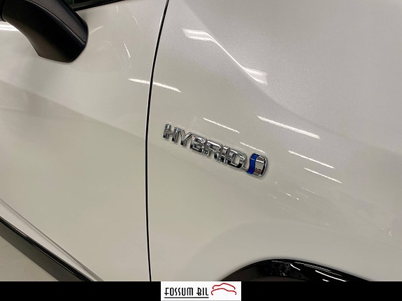 Toyota RAV4 24 of 30