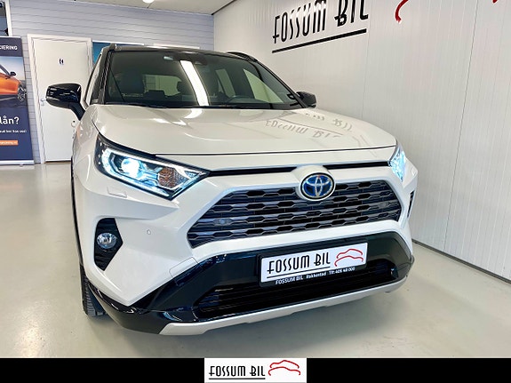 Toyota RAV4 4 of 30