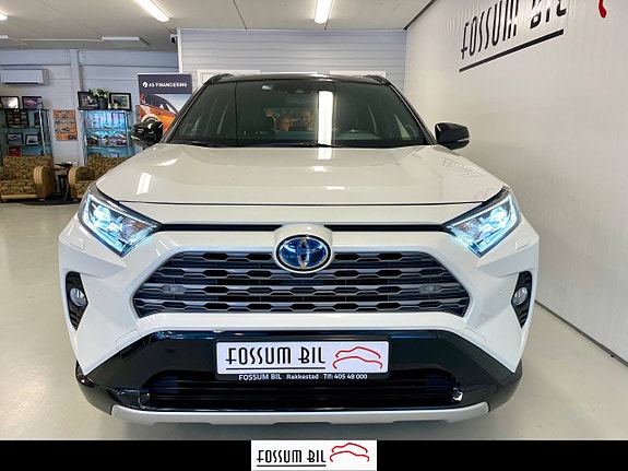Toyota RAV4 2 of 30