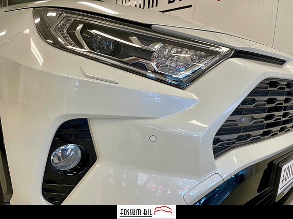 Toyota RAV4 23 of 30