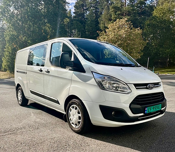 Ford Transit Custom 310L 11 of 24