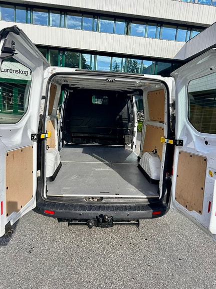 Ford Transit Custom 310L 19 of 24