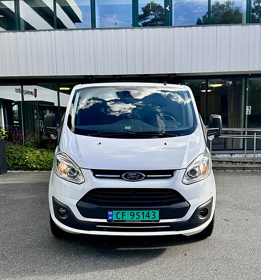 Ford Transit Custom 310L 2 of 24