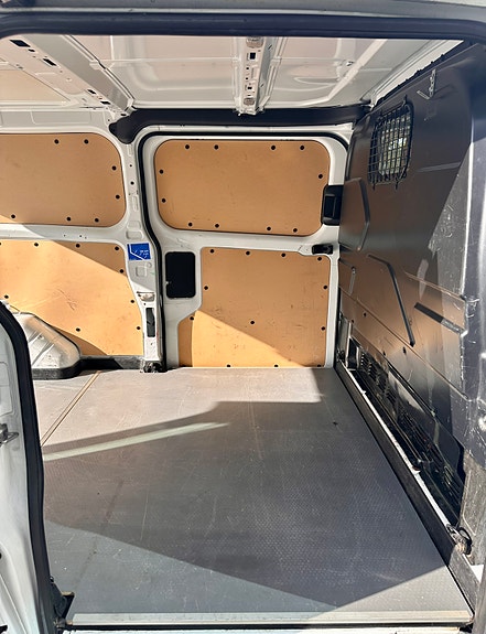 Ford Transit Custom 310L 22 of 24
