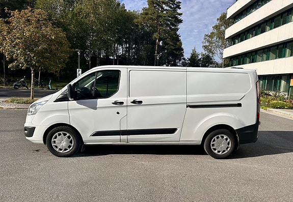 Ford Transit Custom 310L 8 of 24