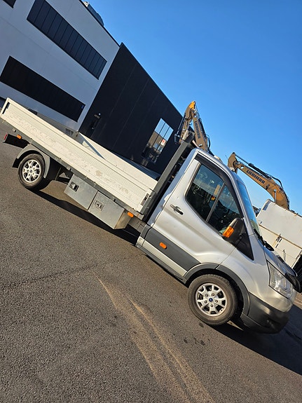 Ford Transit 350 L3 Van 8 of 18