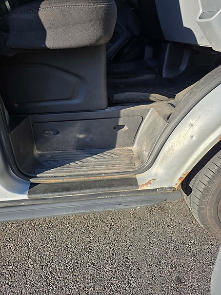 Ford Transit 350 L3 Van 17 of 18