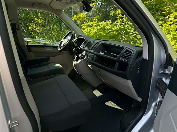Volkswagen Transporter 23 of 30