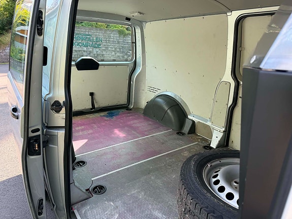 Volkswagen Transporter 16 of 30