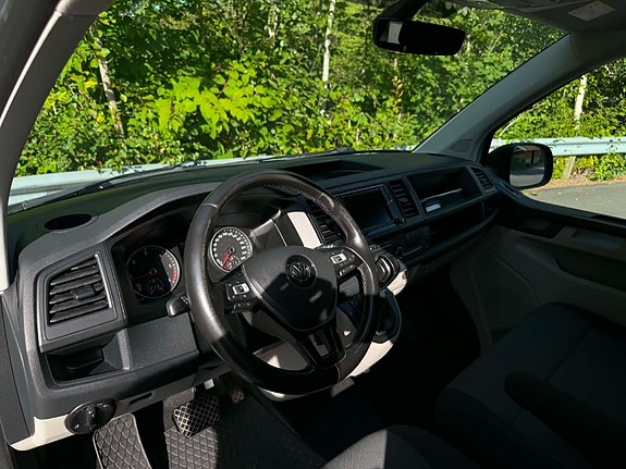 Volkswagen Transporter 19 of 30