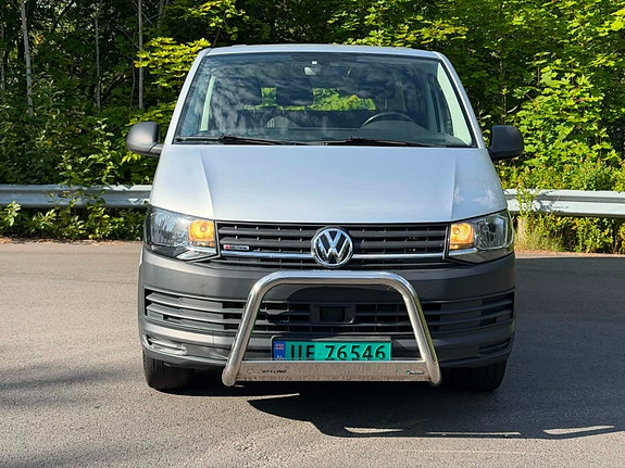Volkswagen Transporter 4 of 30