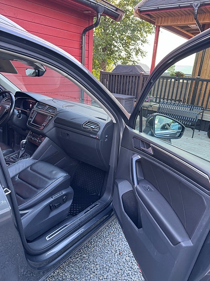Volkswagen Tiguan 9 of 21