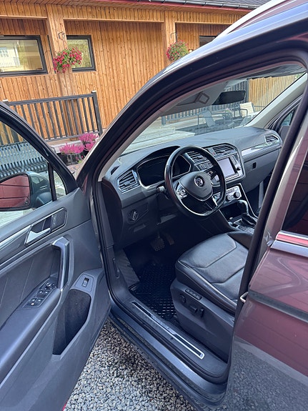 Volkswagen Tiguan 18 of 21