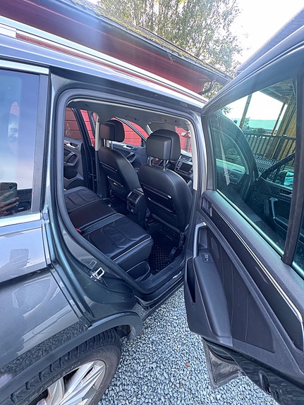 Volkswagen Tiguan 15 of 21