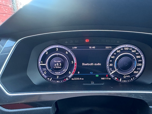 Volkswagen Tiguan 17 of 21