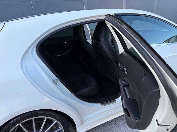 Mercedes-Benz A180 20 of 30