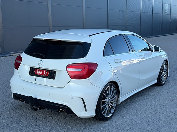 Mercedes-Benz A180 9 of 30