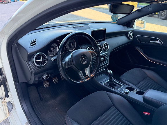 Mercedes-Benz A180 16 of 30