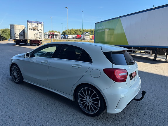 Mercedes-Benz A180 12 of 30